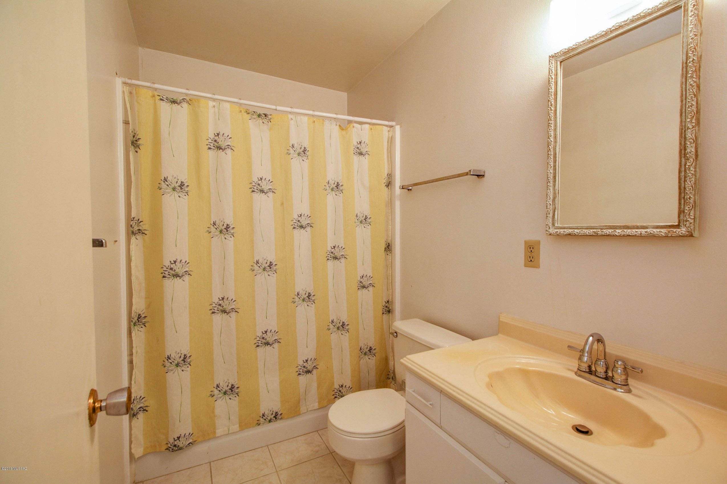 810 S Kolb Road Unit: 63