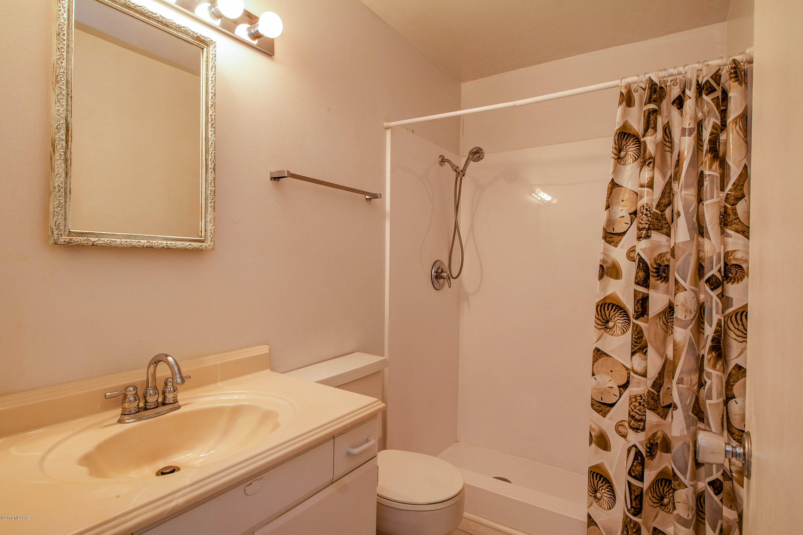 810 S Kolb Road Unit: 63