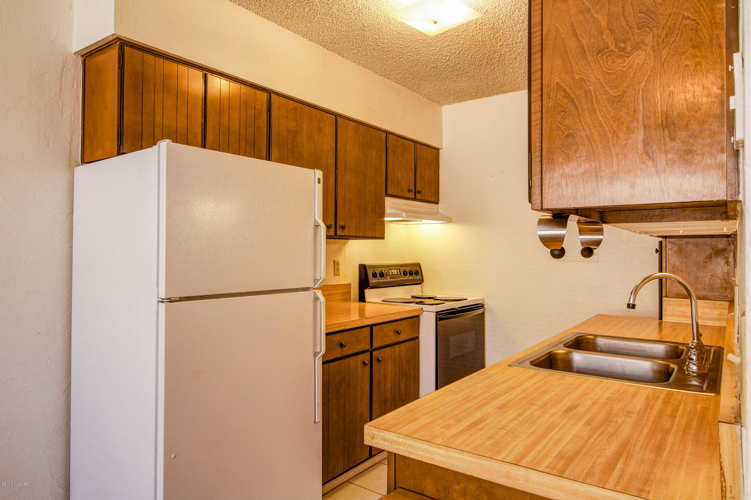 810 S Kolb Road Unit: 63