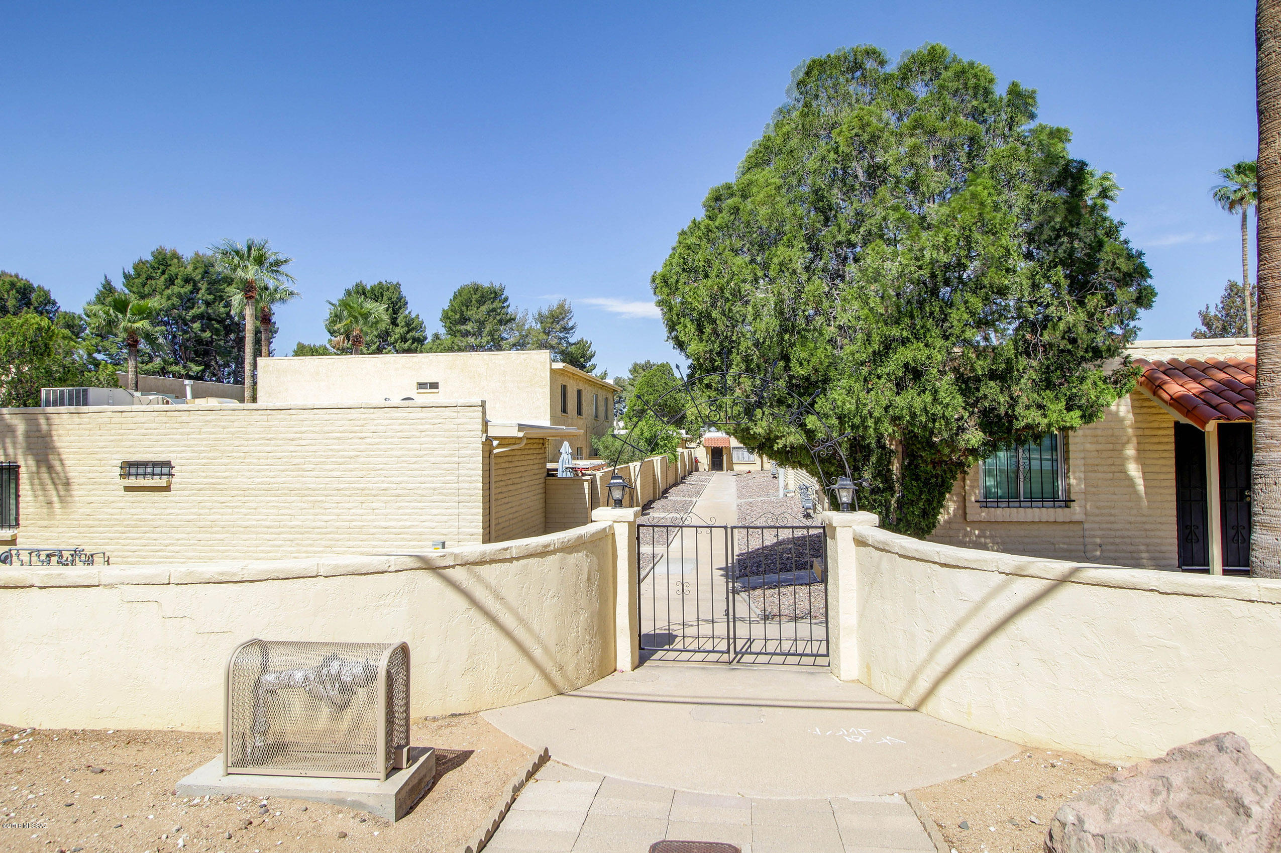 810 S Kolb Road Unit: 63