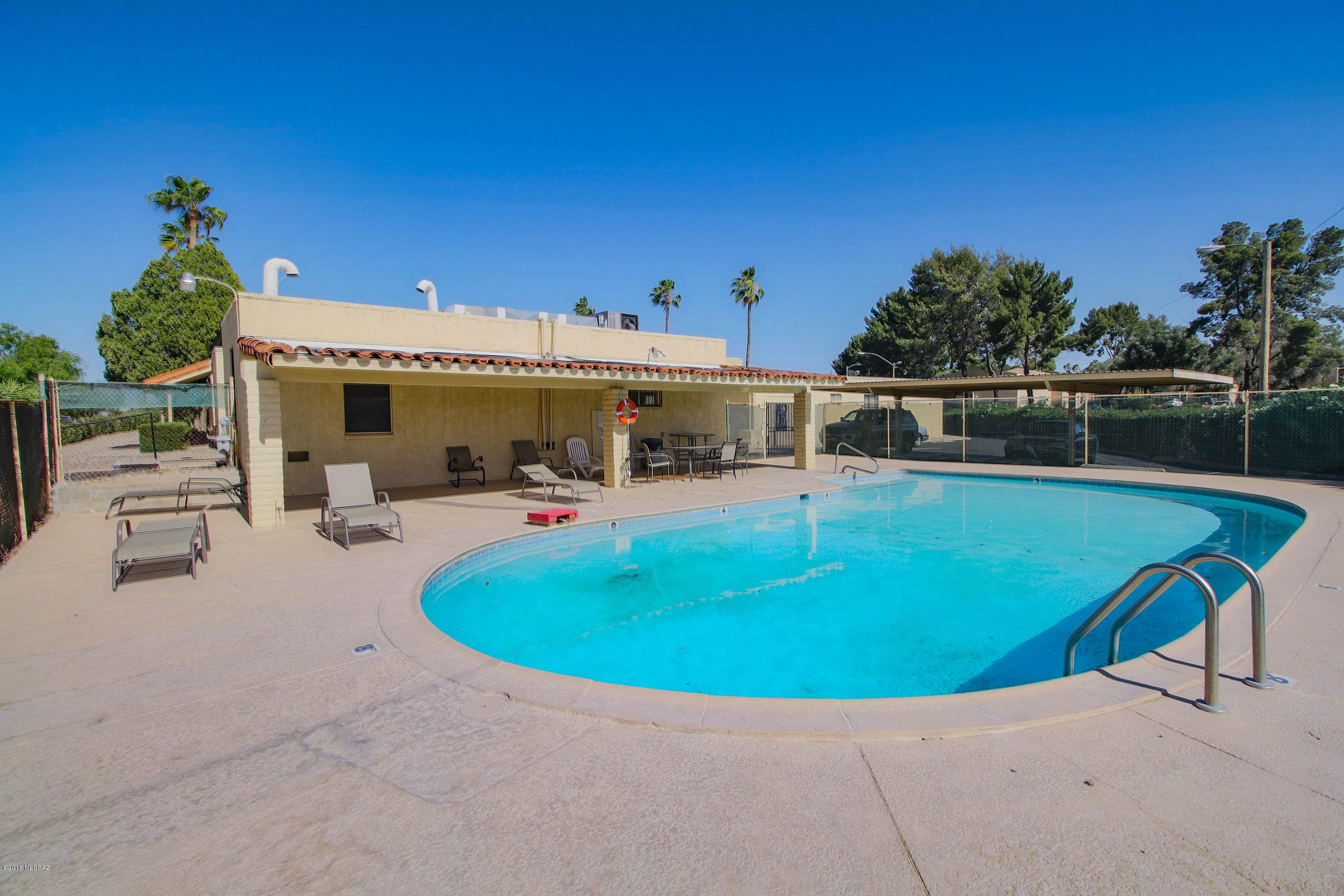 810 S Kolb Road Unit: 63