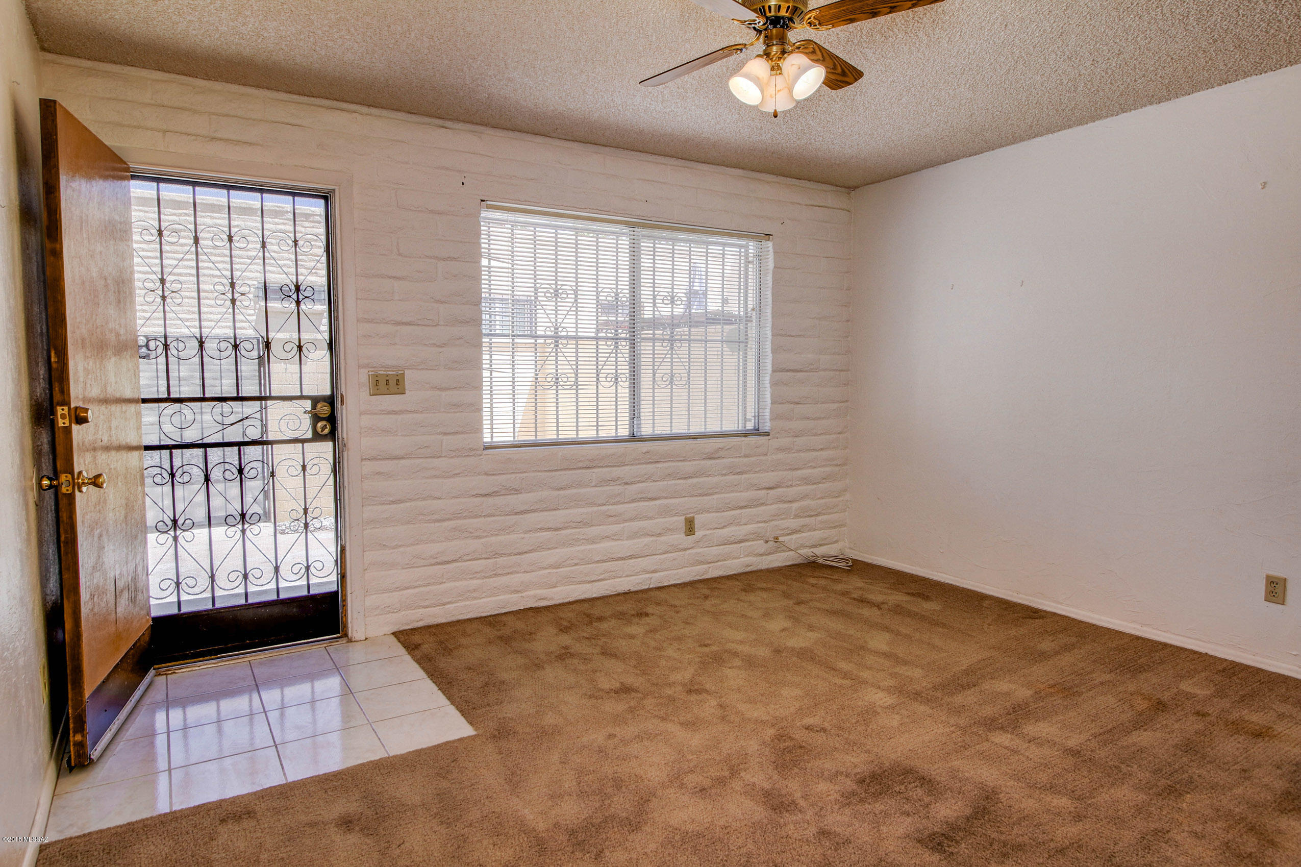 810 S Kolb Road Unit: 63