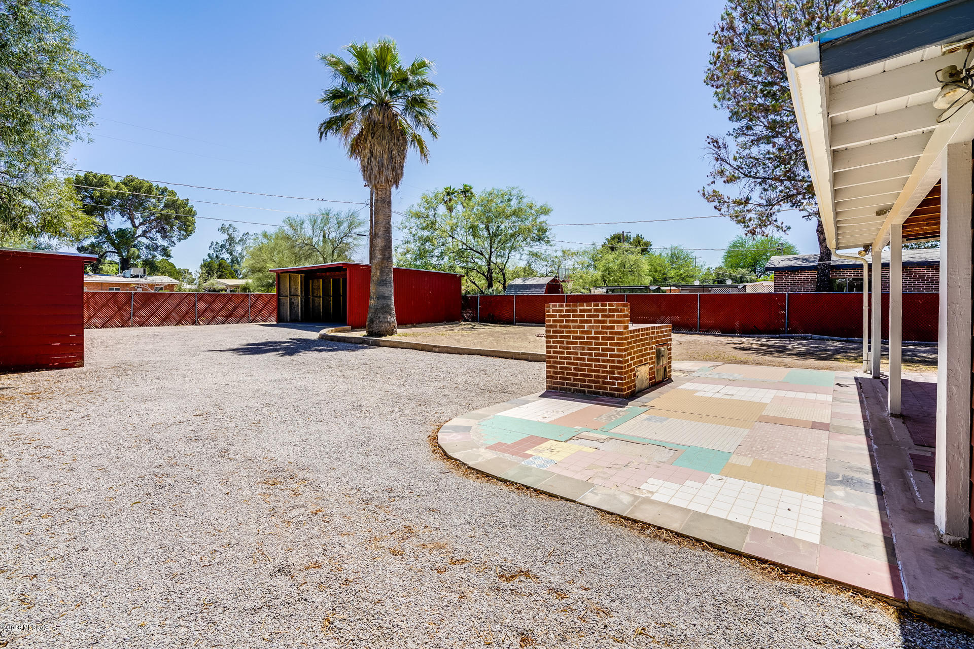 2850 E Sylvia Street