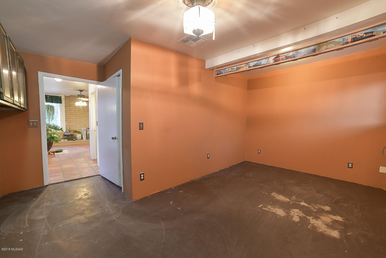 9301 E Kayenta Drive