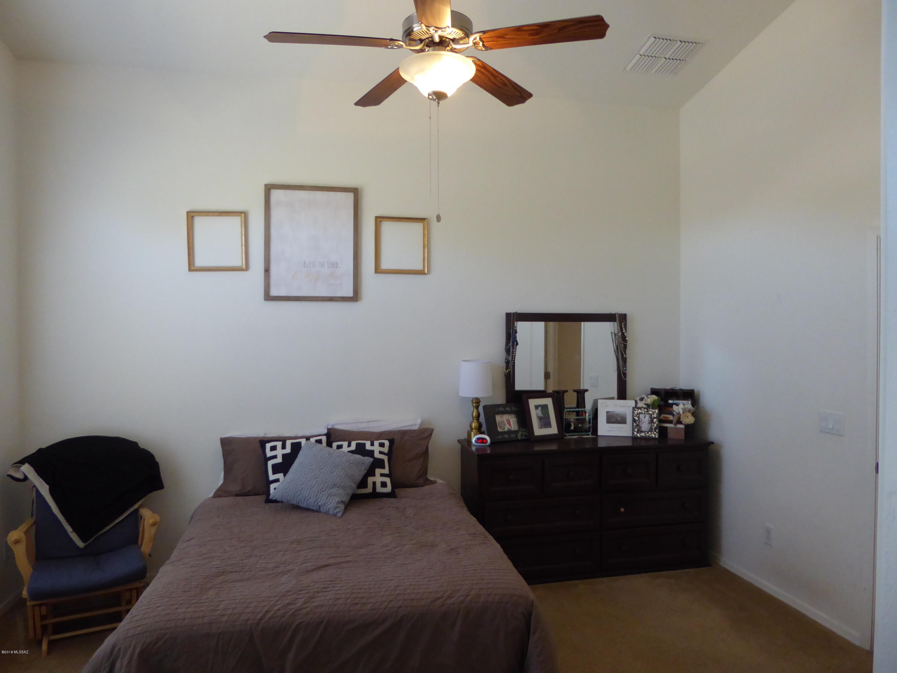 60354 E Old Spur Place