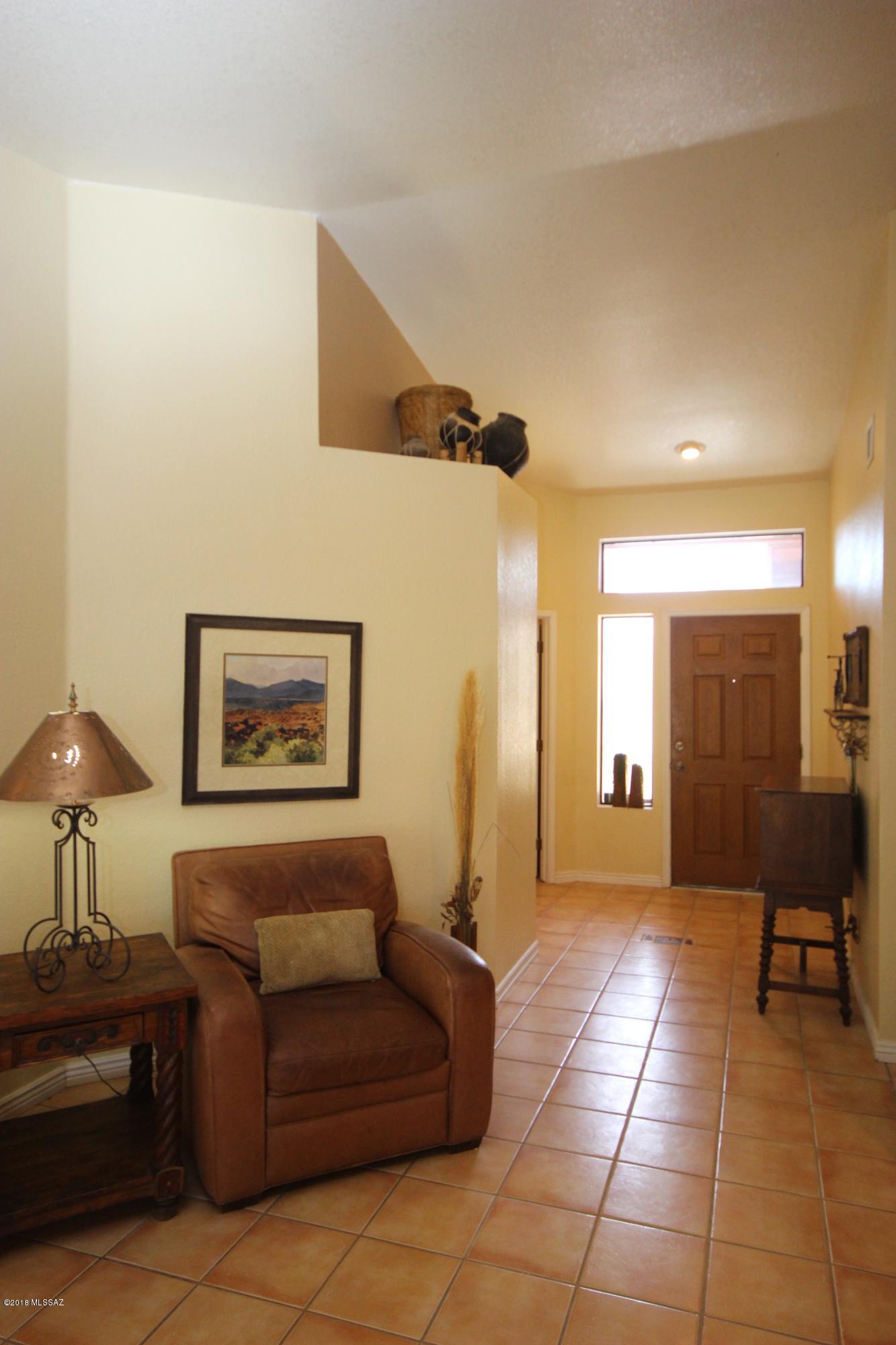9819 N Camino Vado