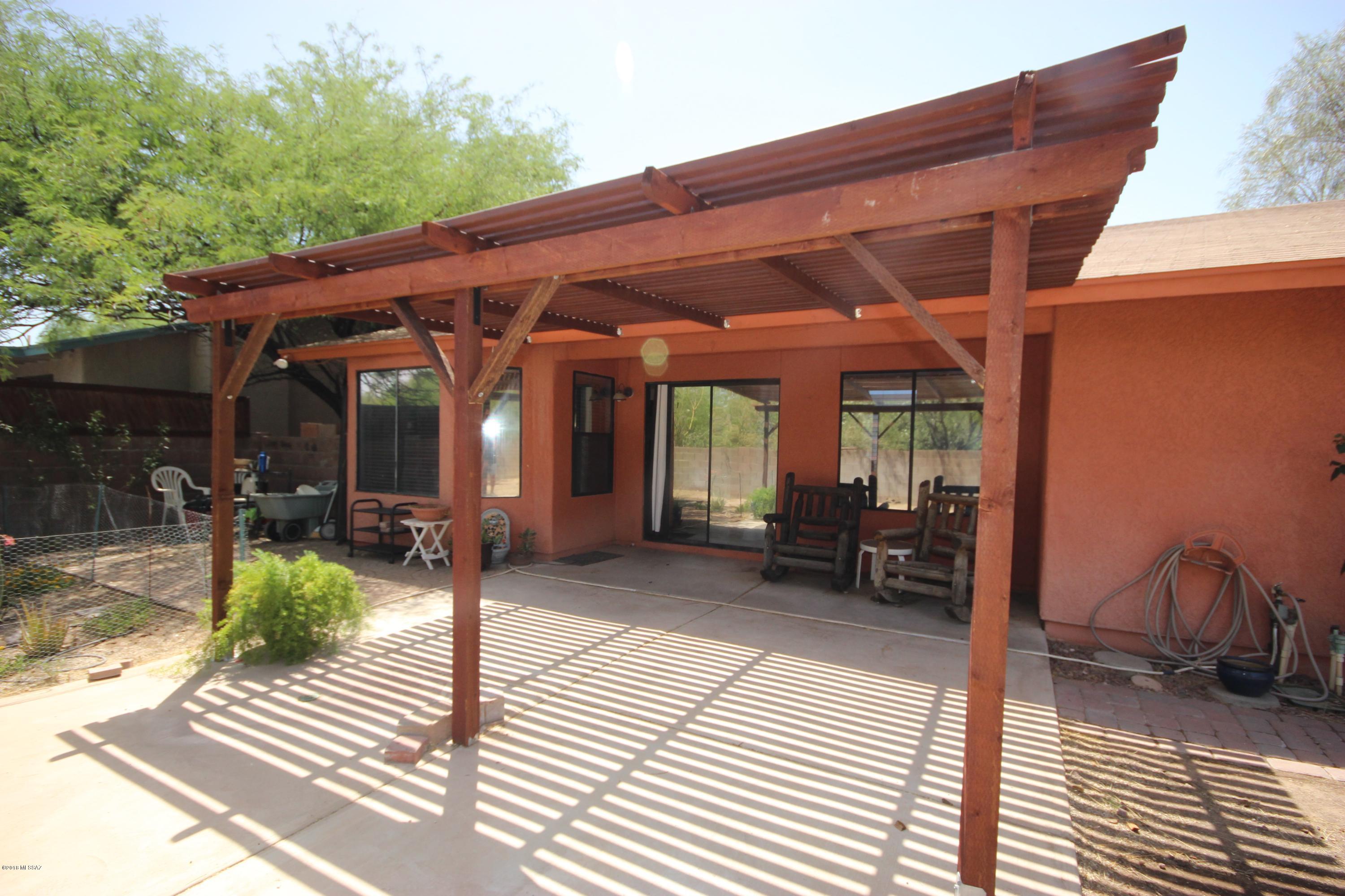 9819 N Camino Vado