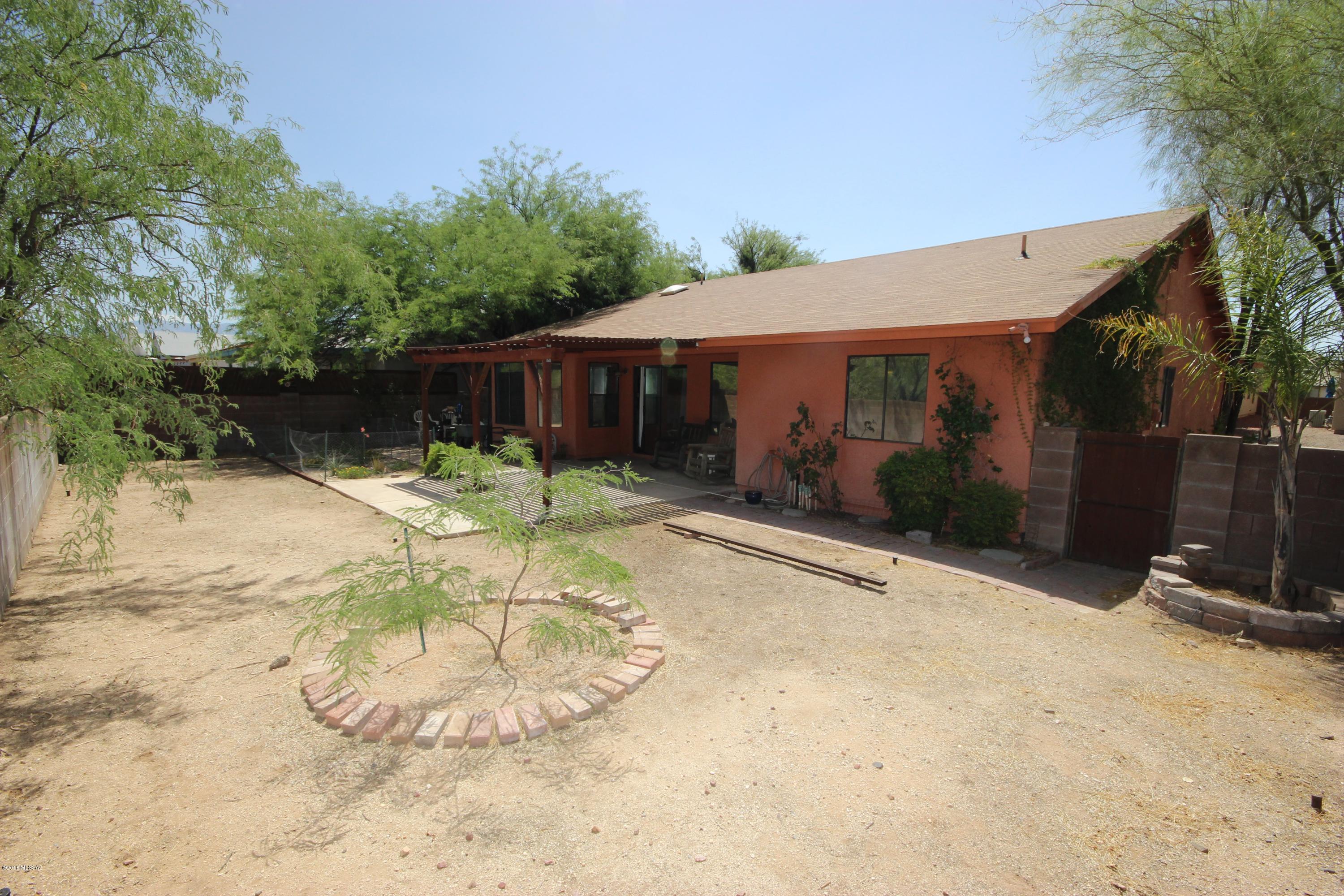 9819 N Camino Vado