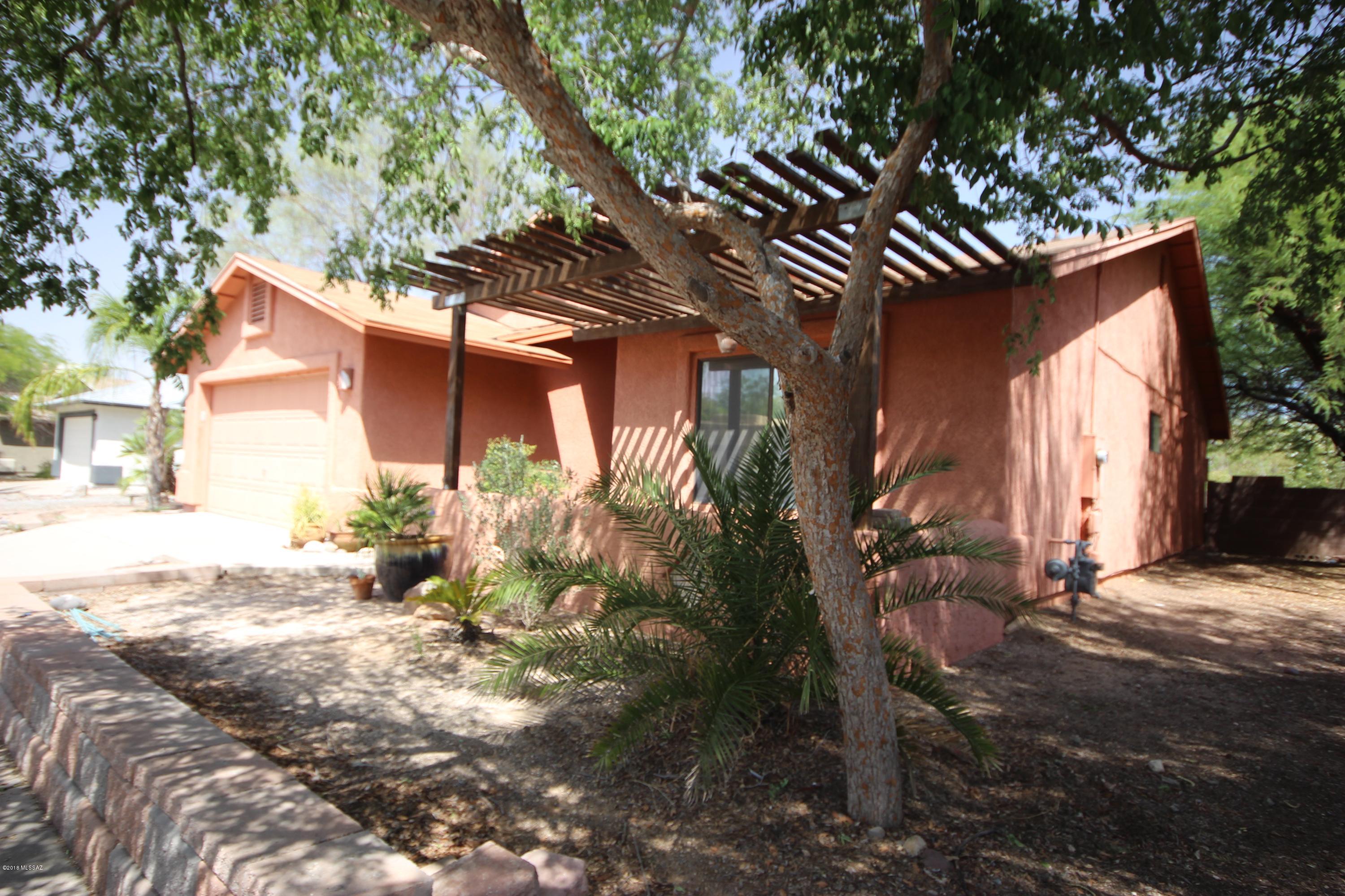 9819 N Camino Vado