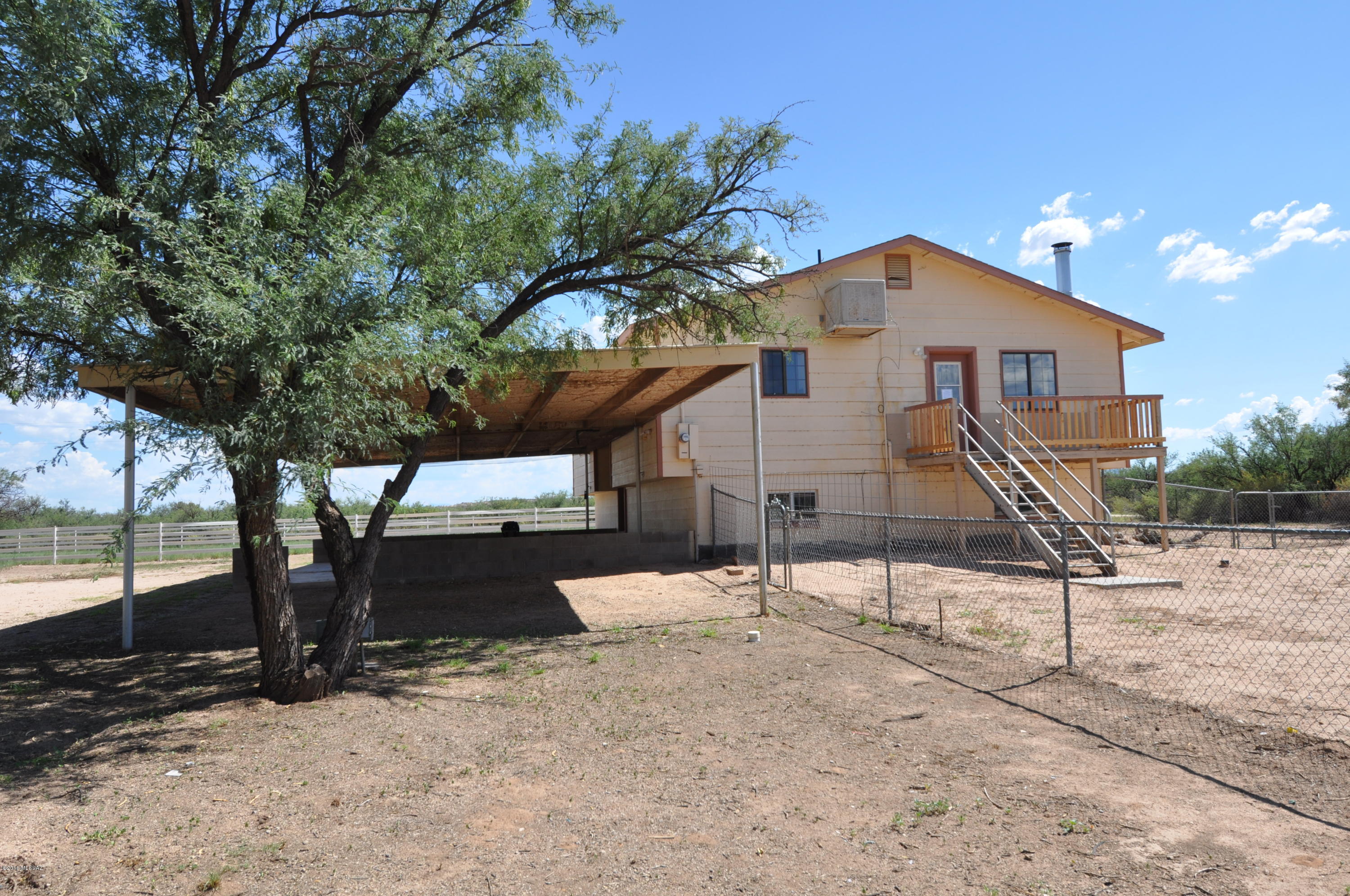 800 W Possum Lane