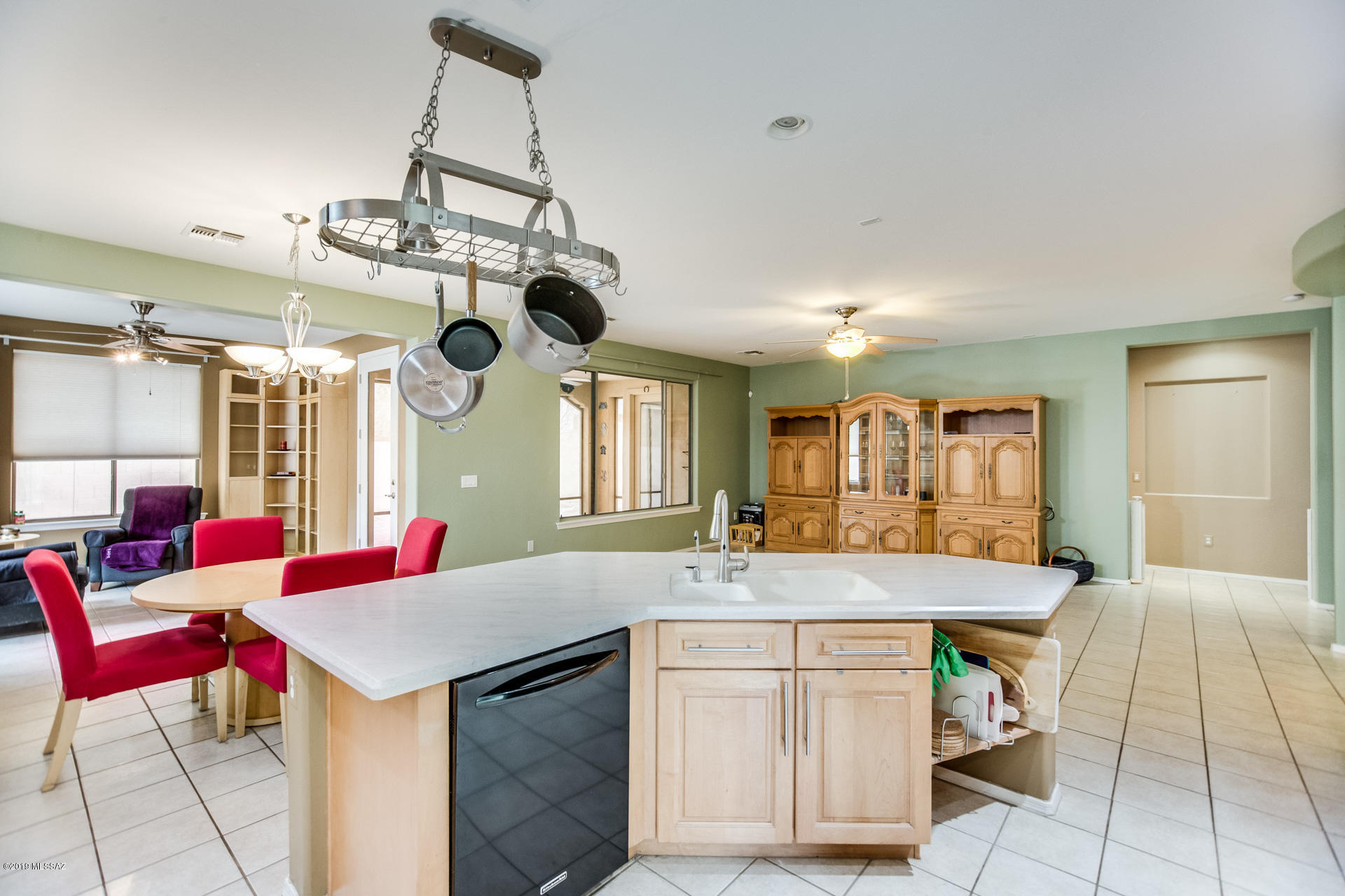 755 W Camino Sorpresa