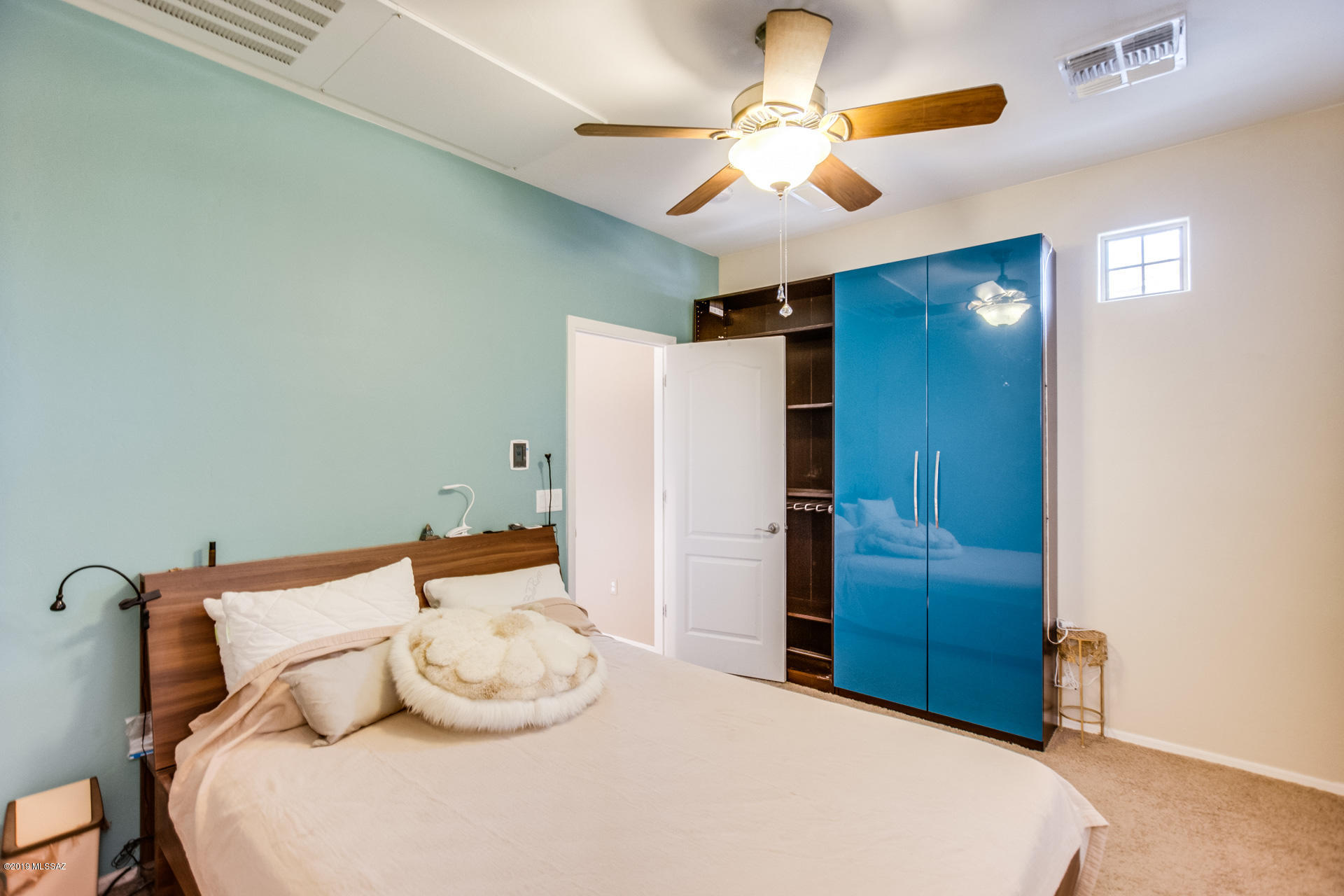 755 W Camino Sorpresa