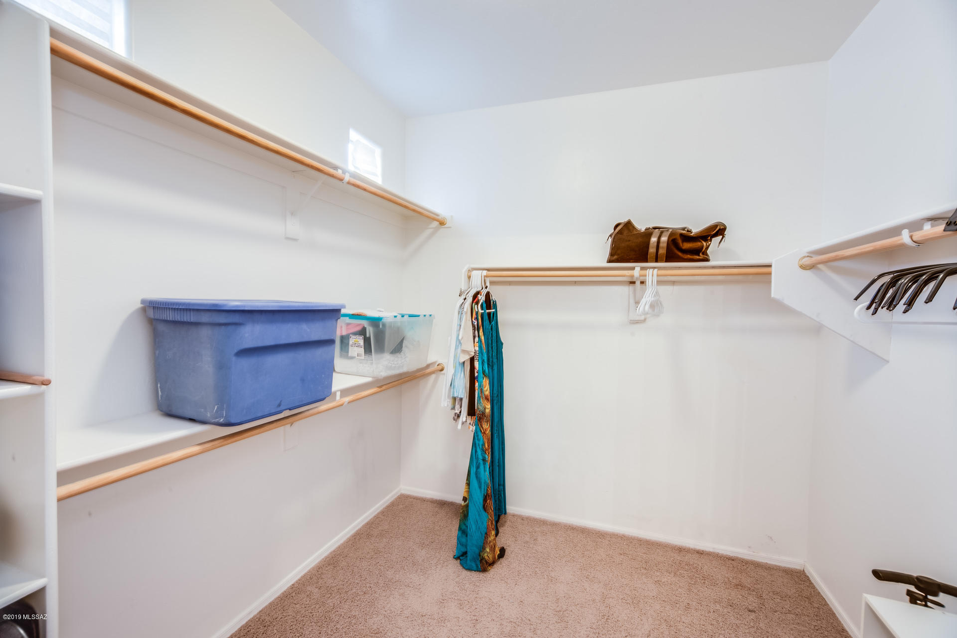 755 W Camino Sorpresa