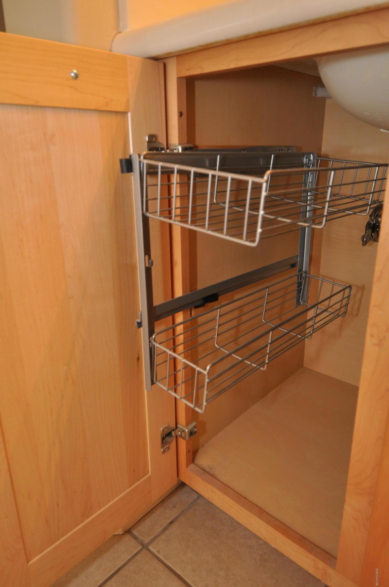 755 W Camino Sorpresa