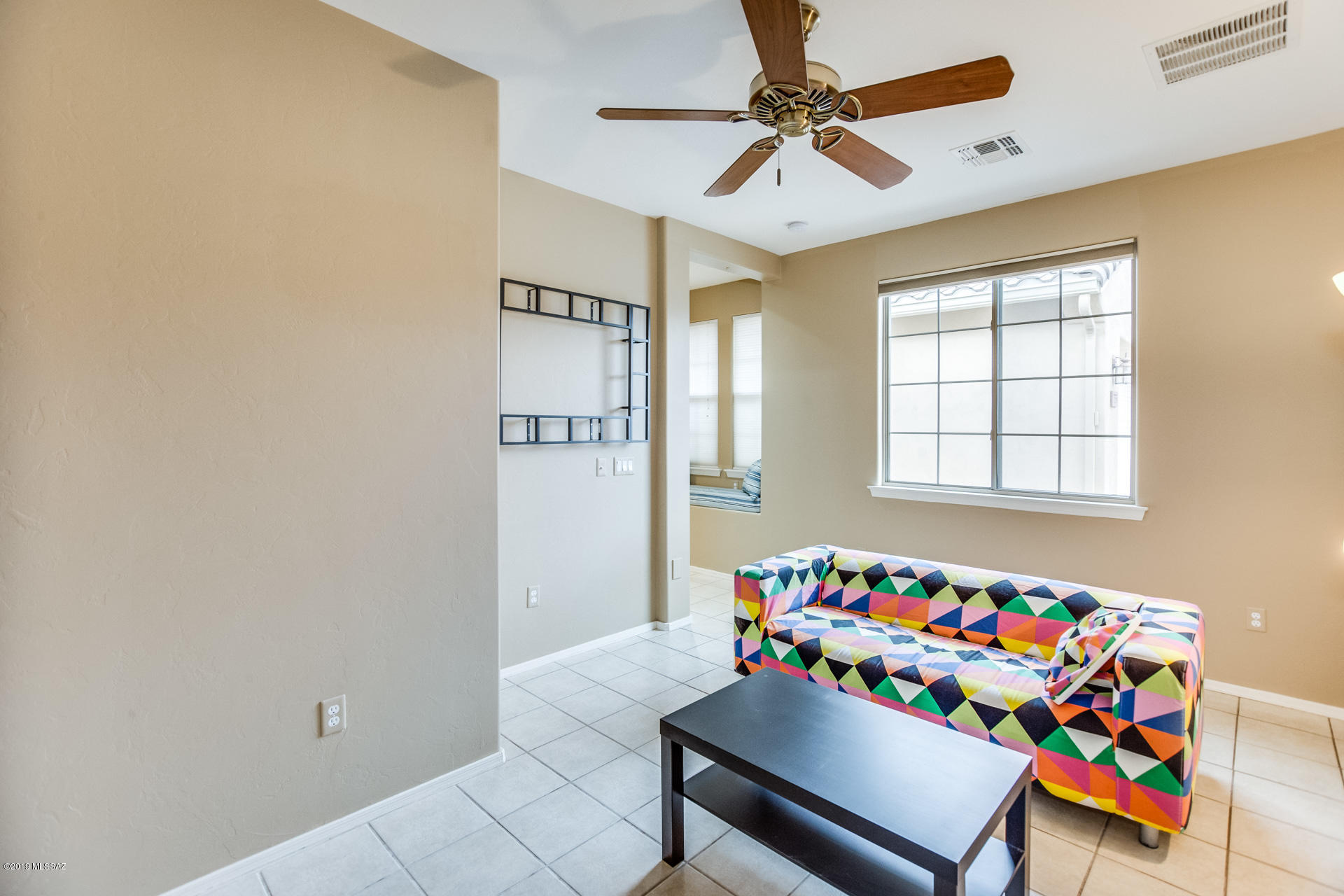 755 W Camino Sorpresa