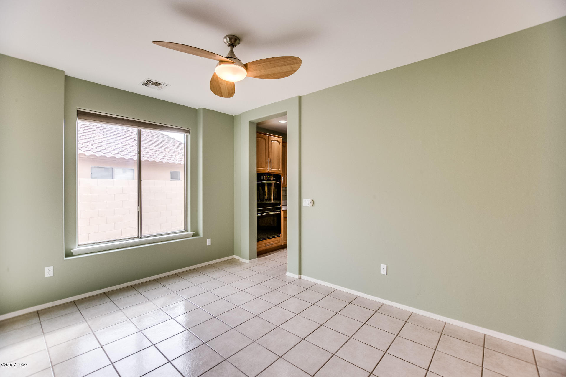 755 W Camino Sorpresa