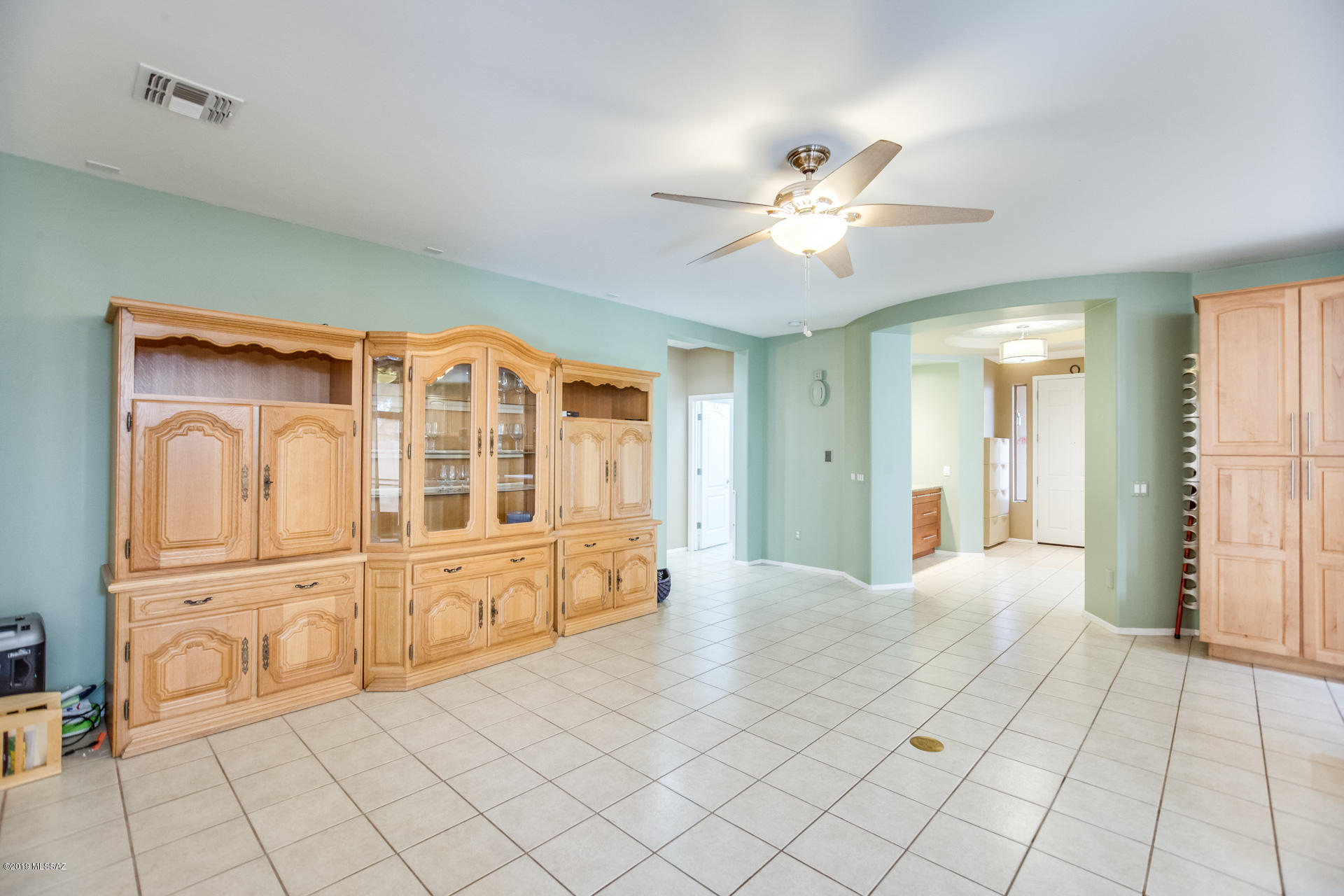 755 W Camino Sorpresa