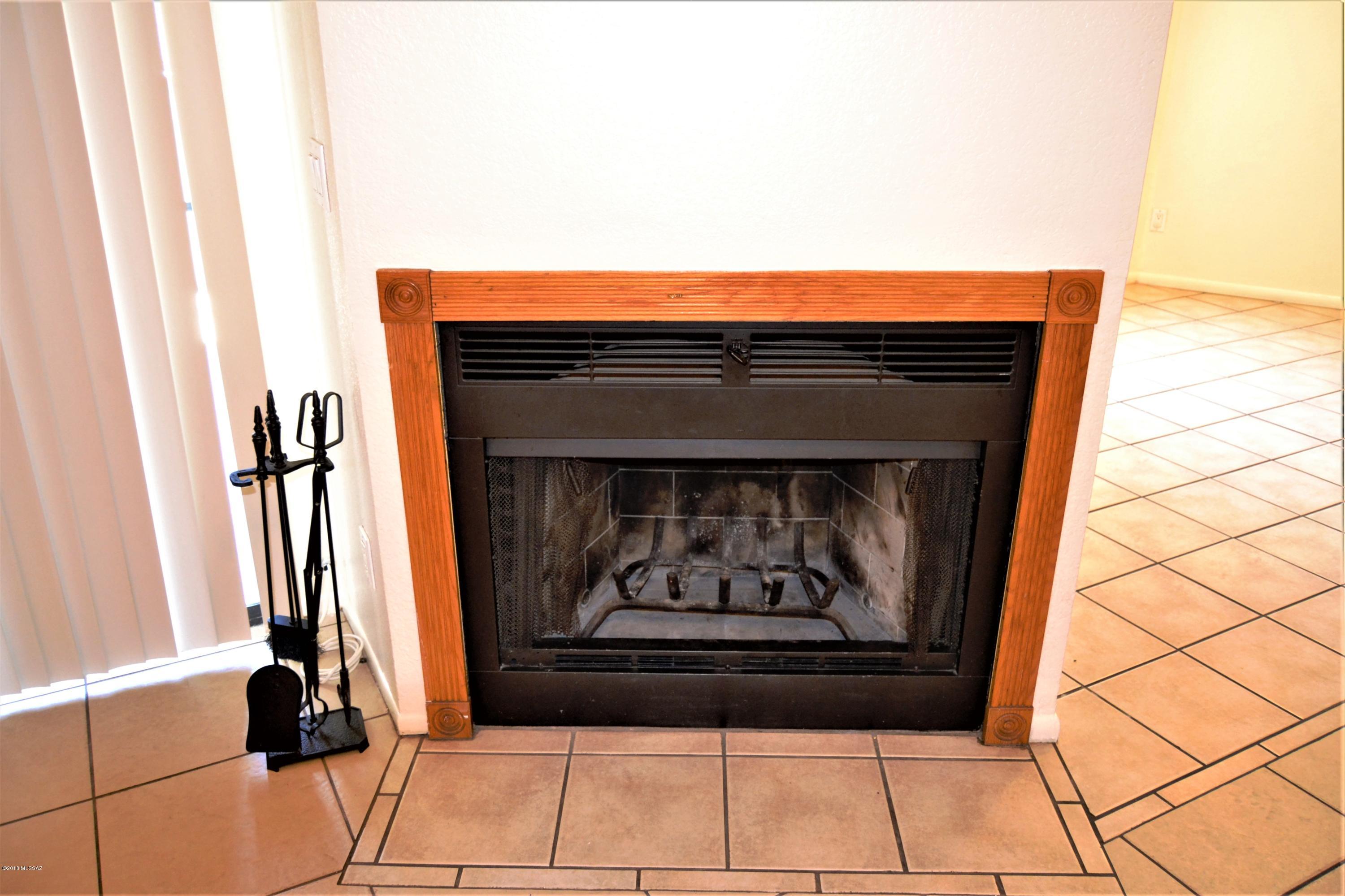 1689 W Wood Bridge Court