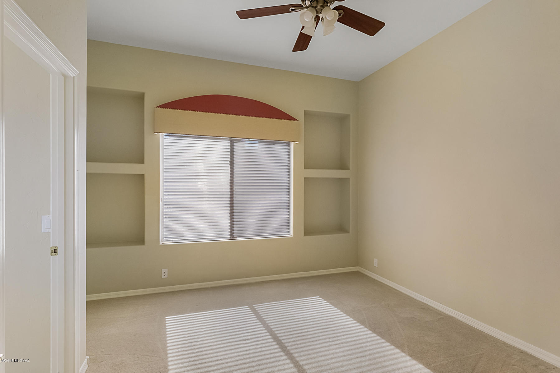 2117 N Water View Court