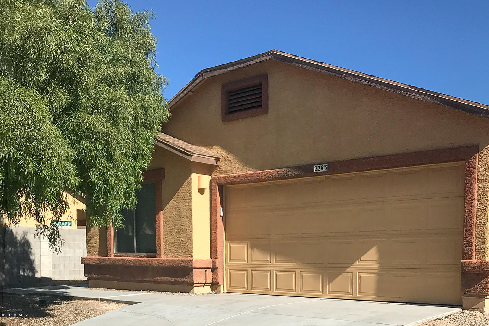 2283 E Calle Pelicano