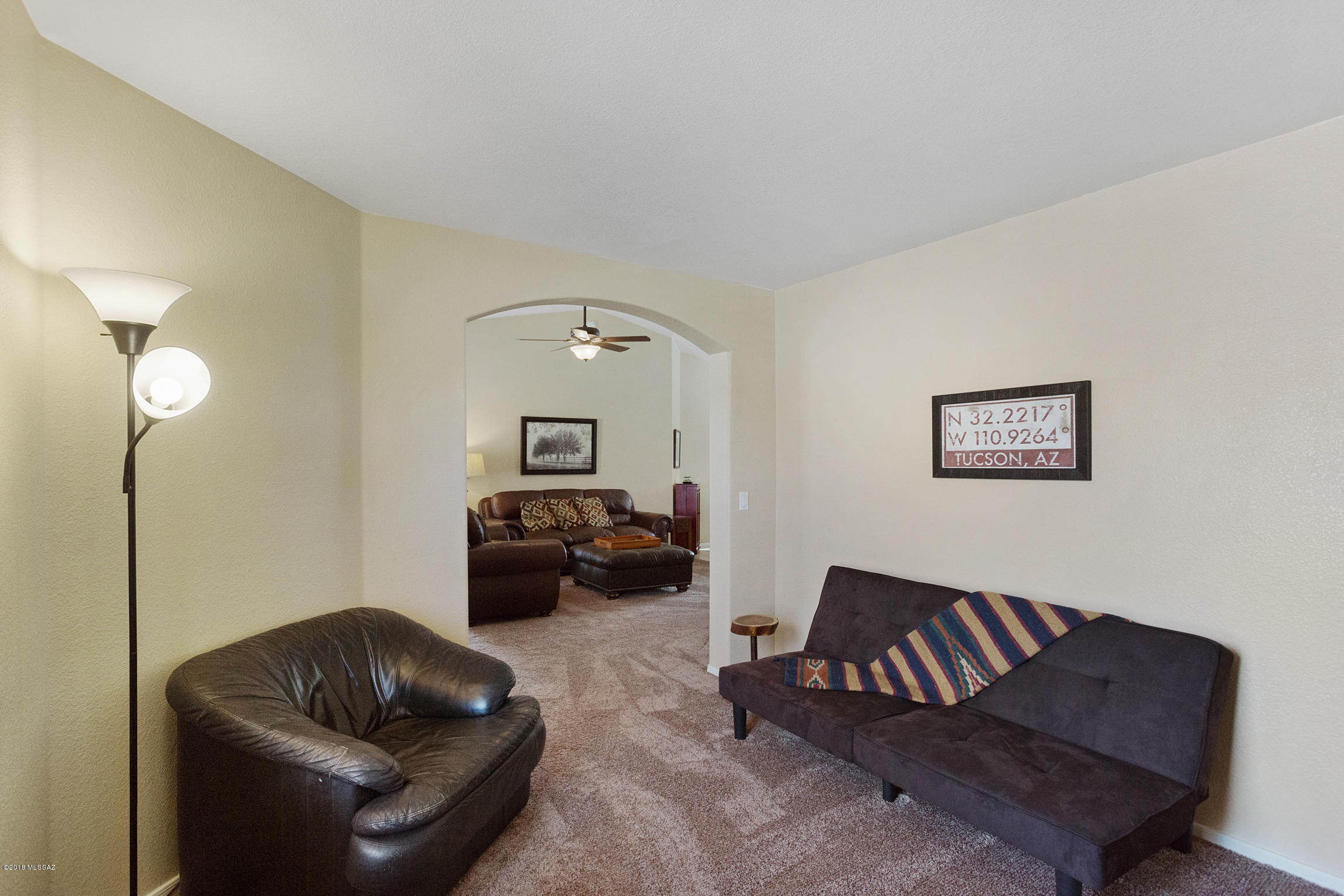 2283 E Calle Pelicano