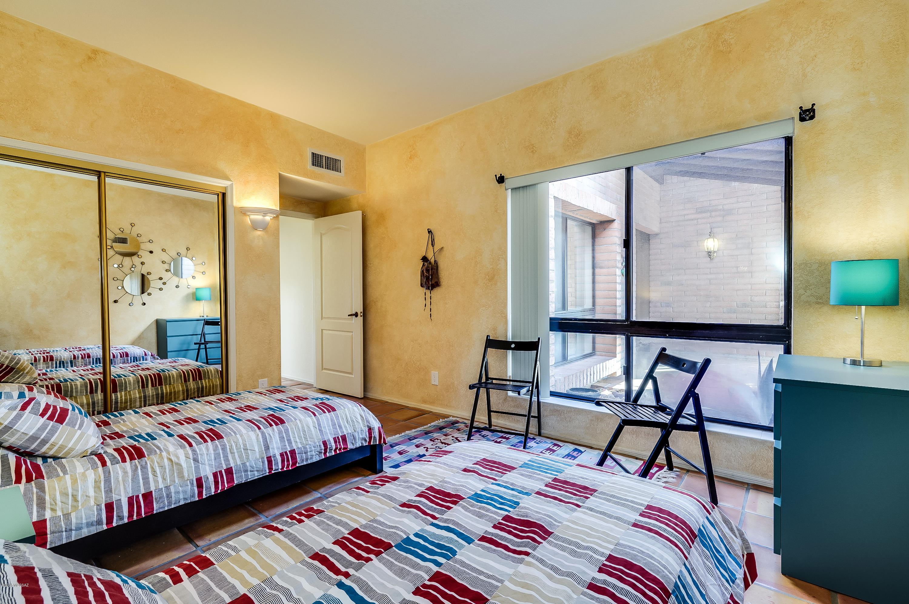 5074 N Via Gelsomino