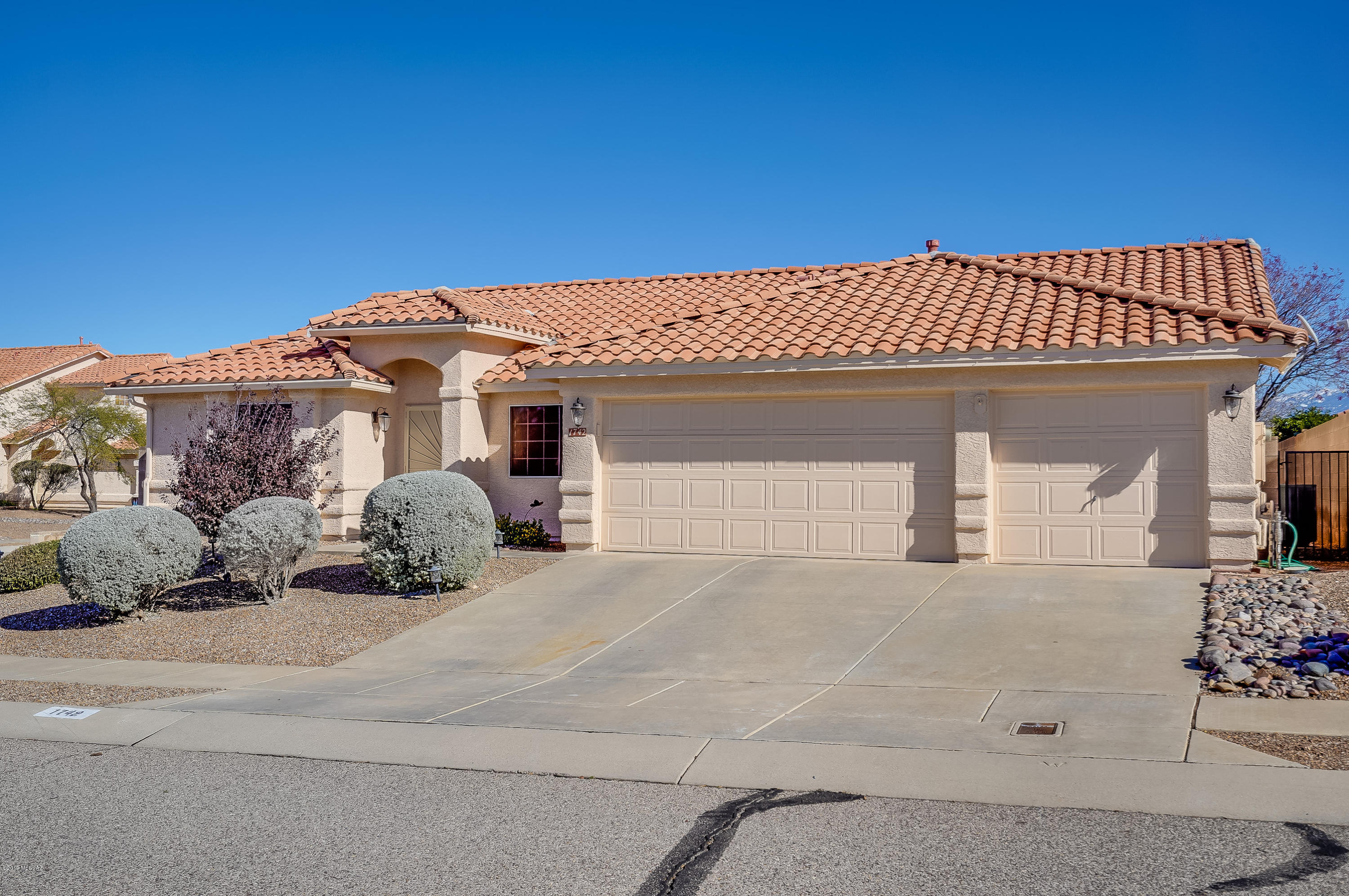 1742 N Craigton Court