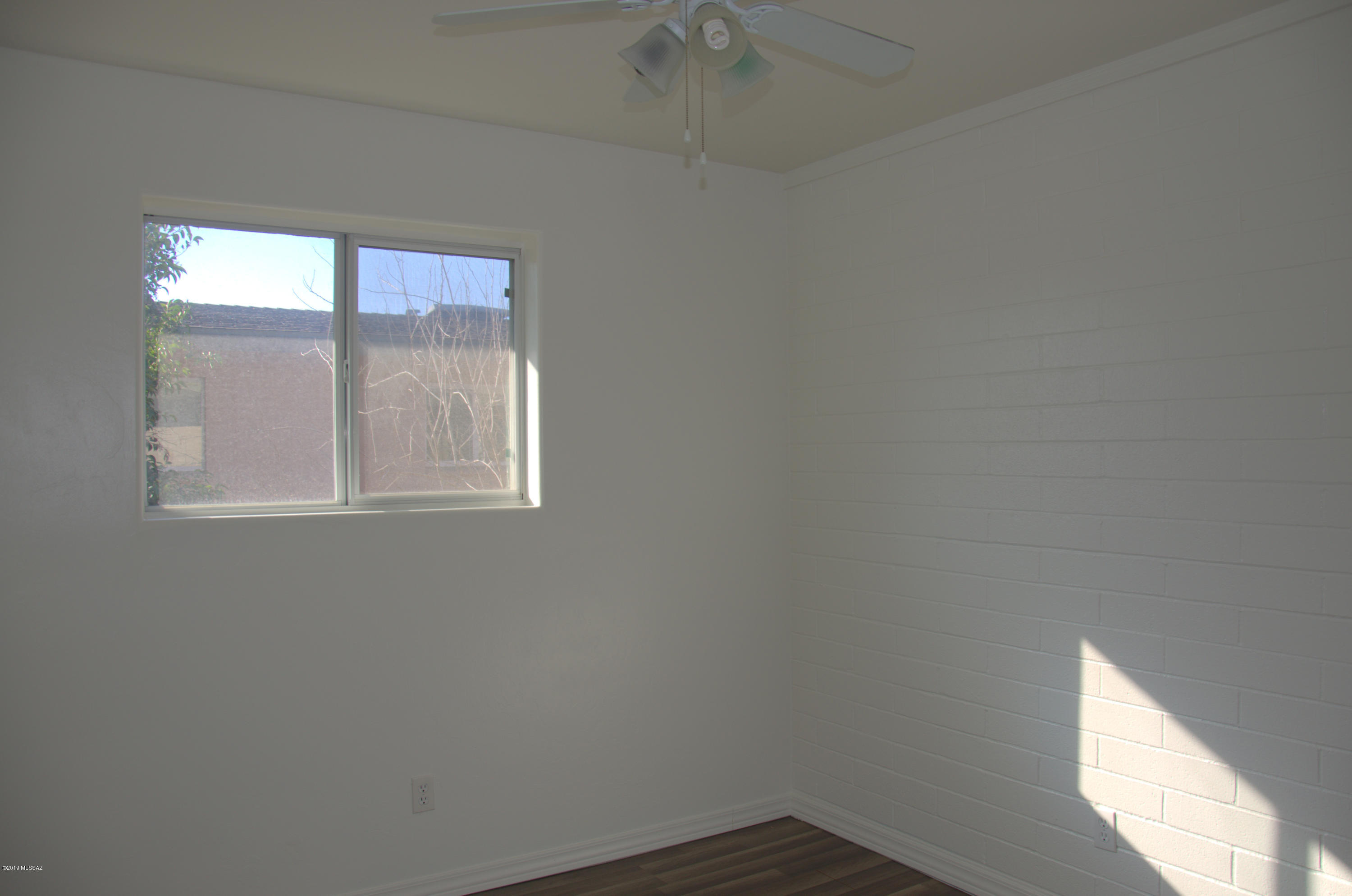 913 N Desert Avenue Unit: #A