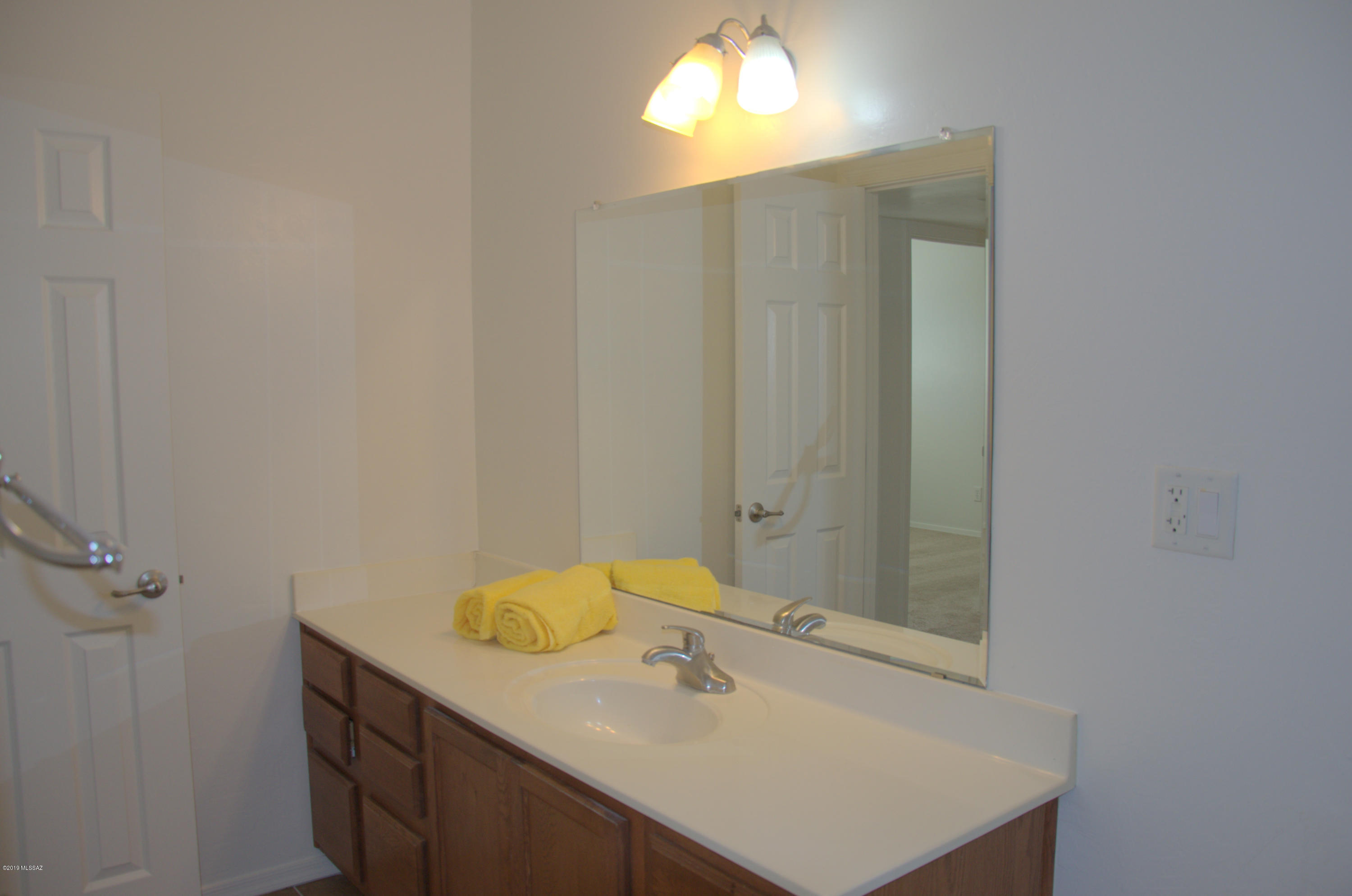 913 N Desert Avenue Unit: #A