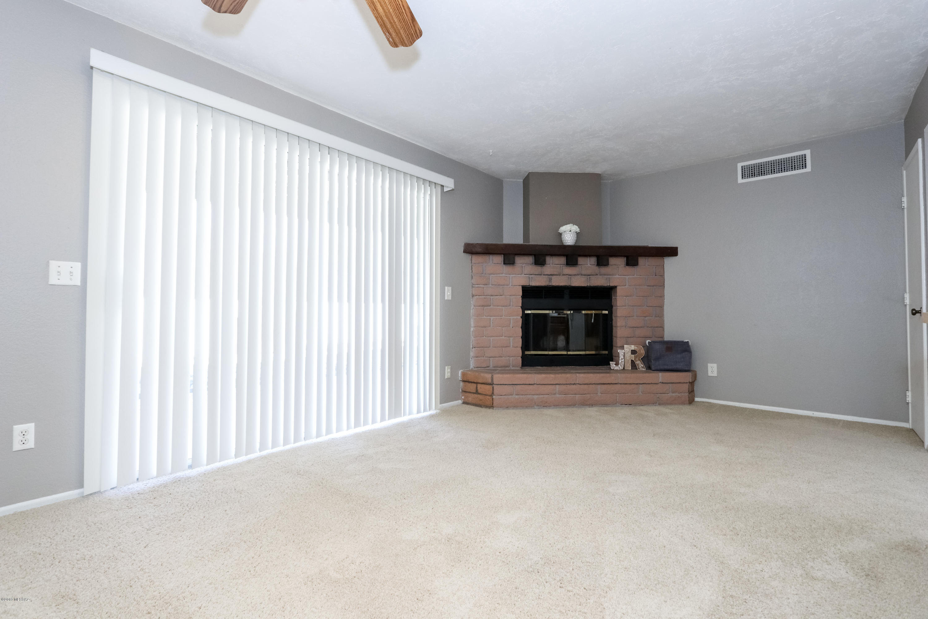 7481 E Wandering Road