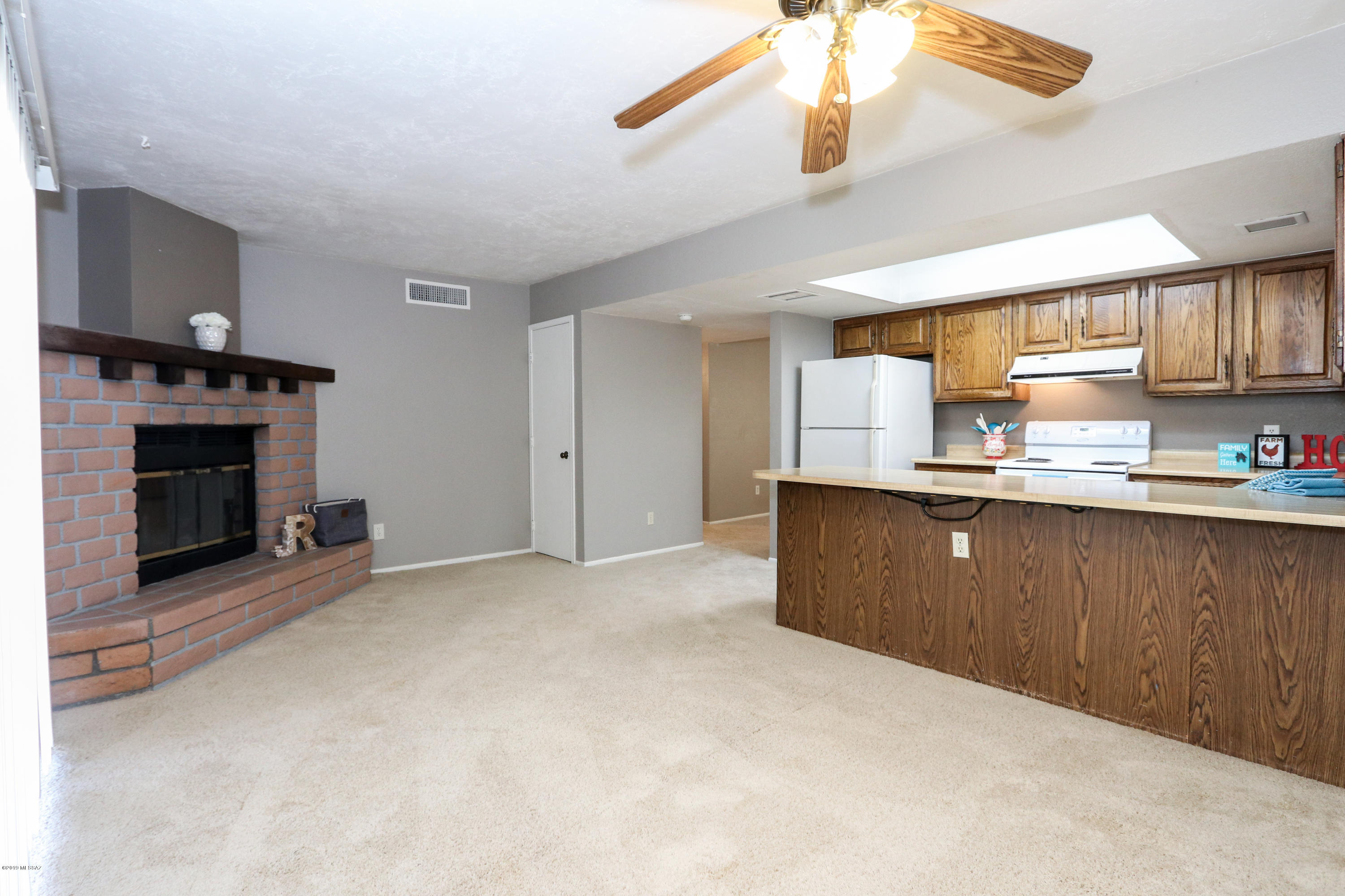 7481 E Wandering Road