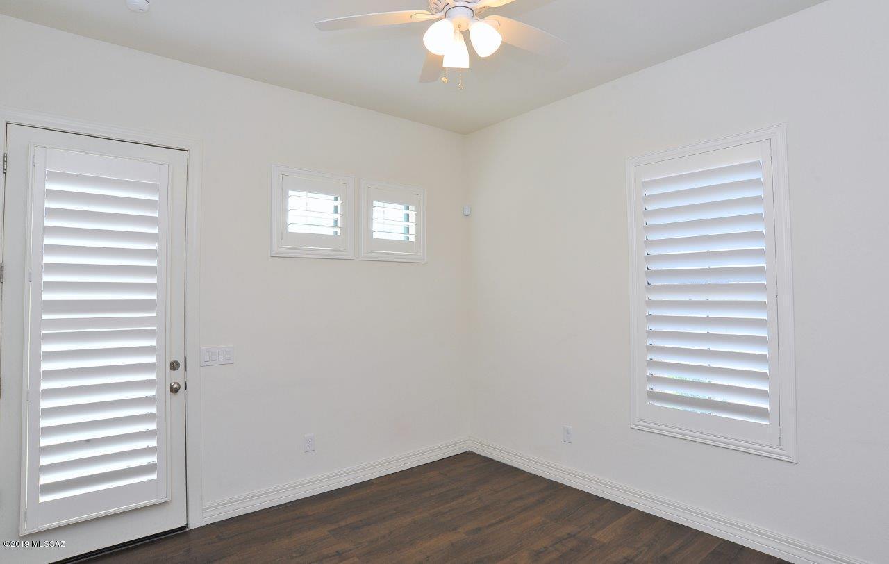 9339 E Spur Crossing Place