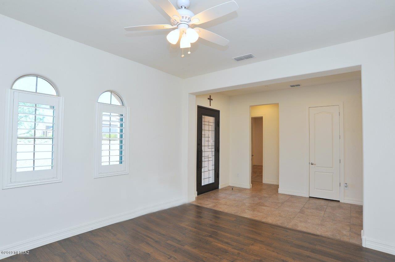 9339 E Spur Crossing Place