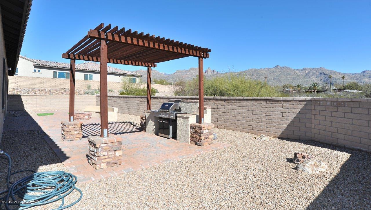 9339 E Spur Crossing Place