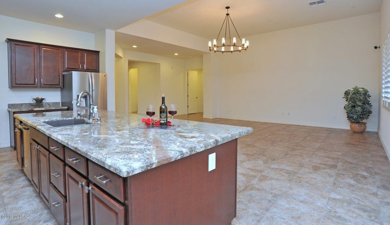 9339 E Spur Crossing Place