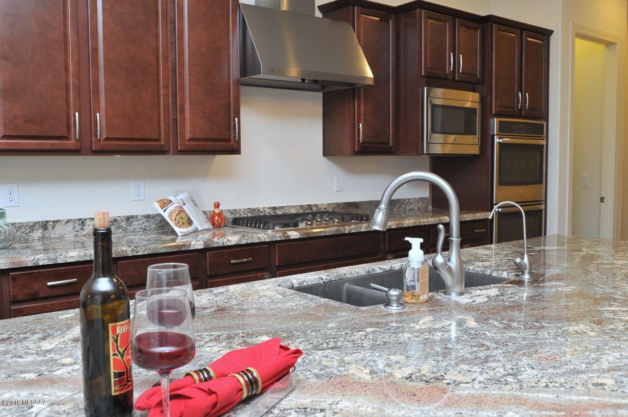 9339 E Spur Crossing Place