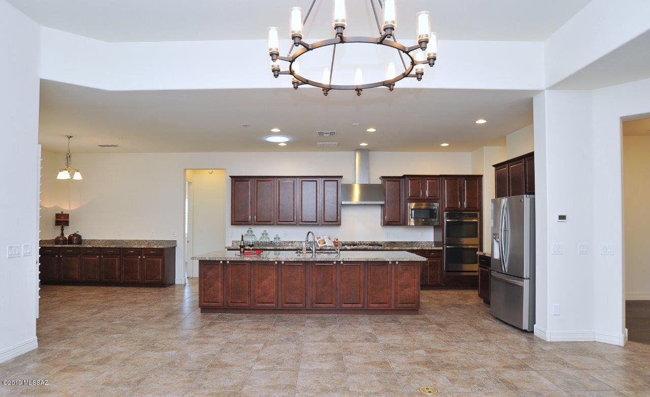 9339 E Spur Crossing Place