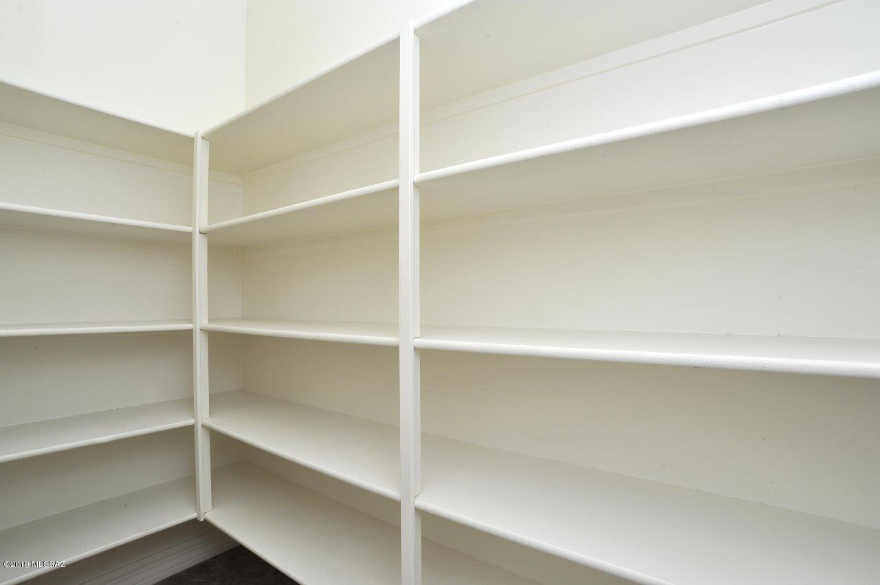 9339 E Spur Crossing Place