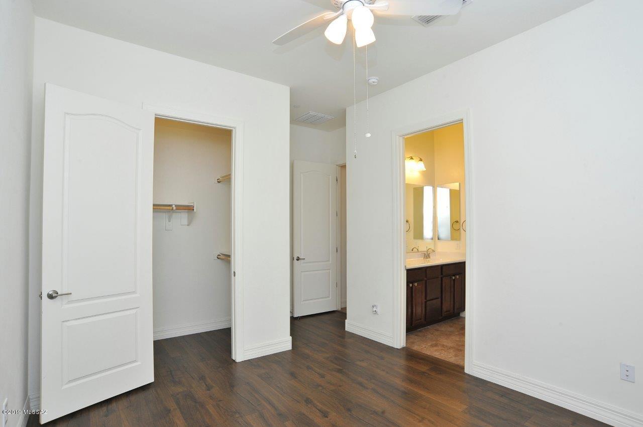 9339 E Spur Crossing Place