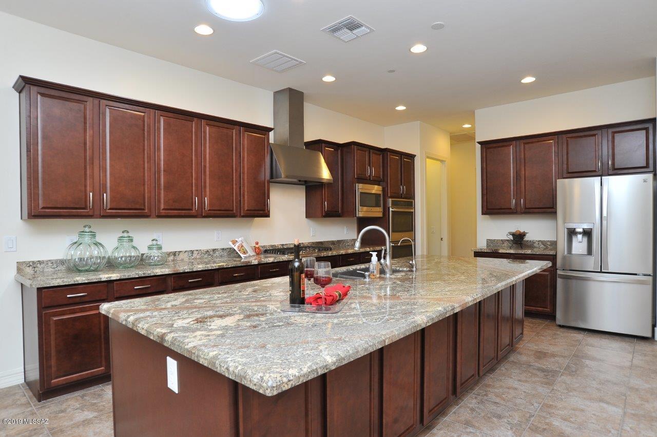 9339 E Spur Crossing Place