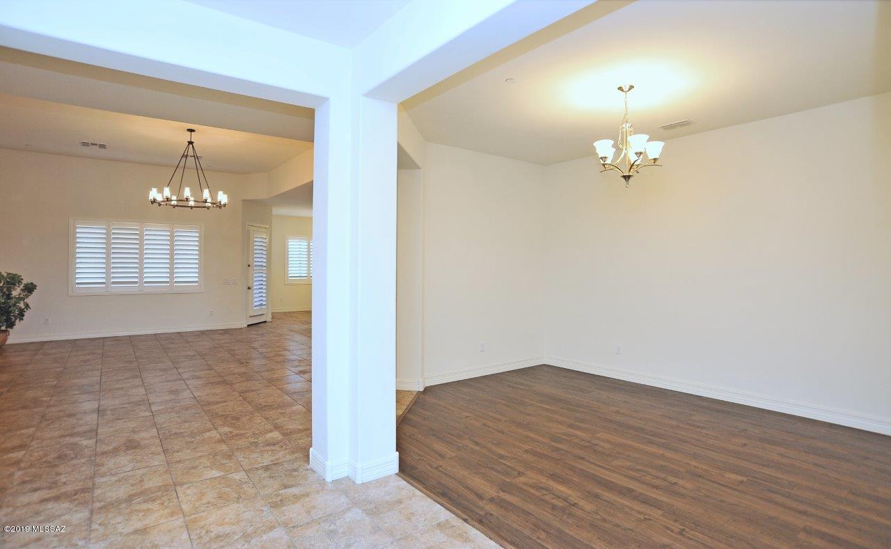 9339 E Spur Crossing Place