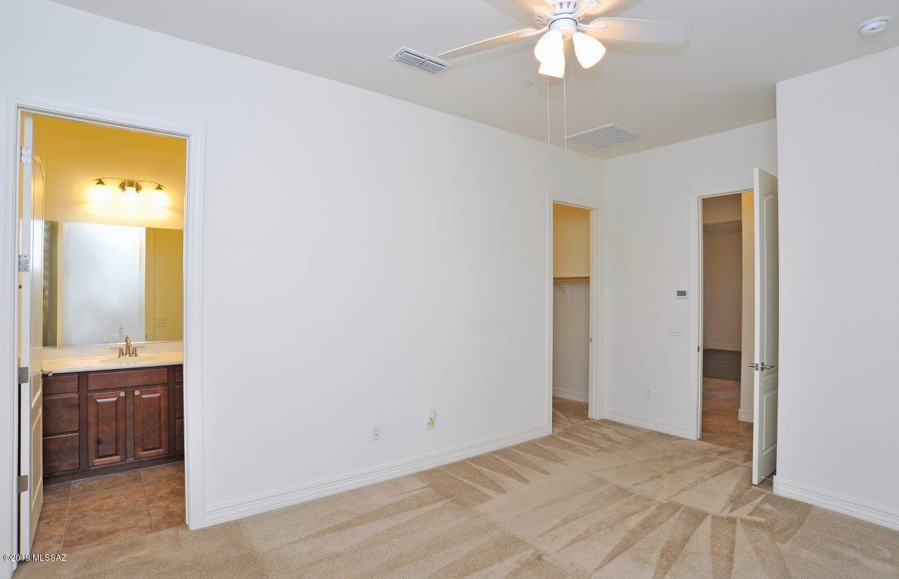 9339 E Spur Crossing Place