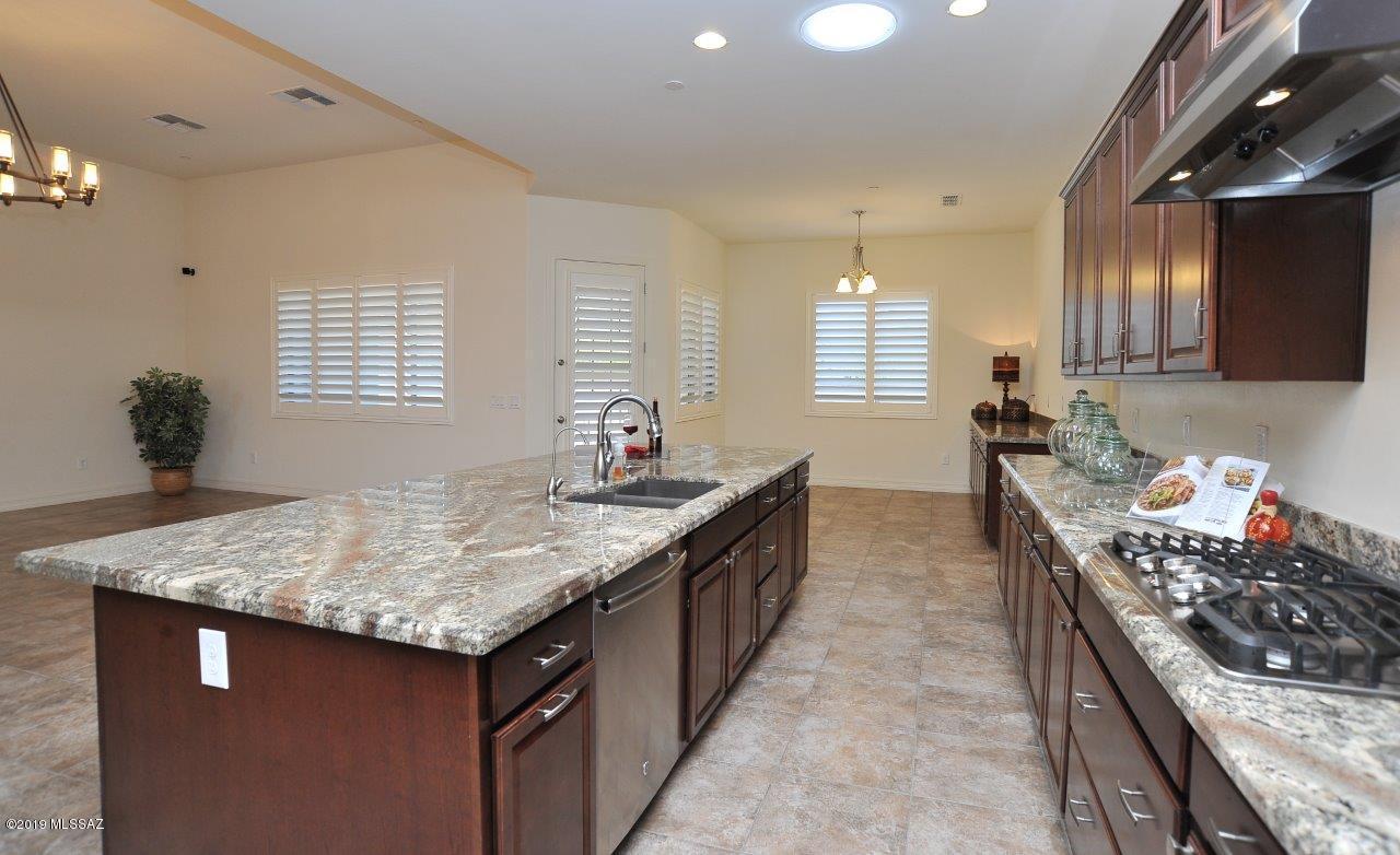 9339 E Spur Crossing Place