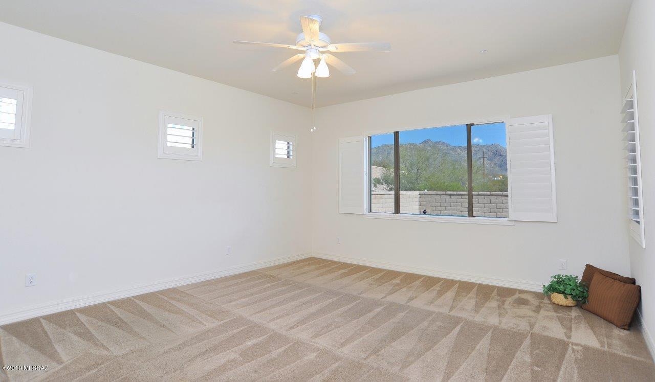 9339 E Spur Crossing Place