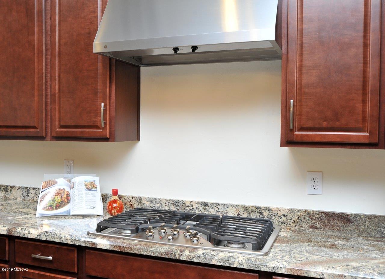 9339 E Spur Crossing Place