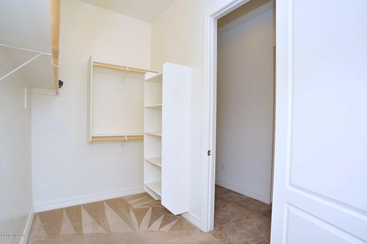 9339 E Spur Crossing Place