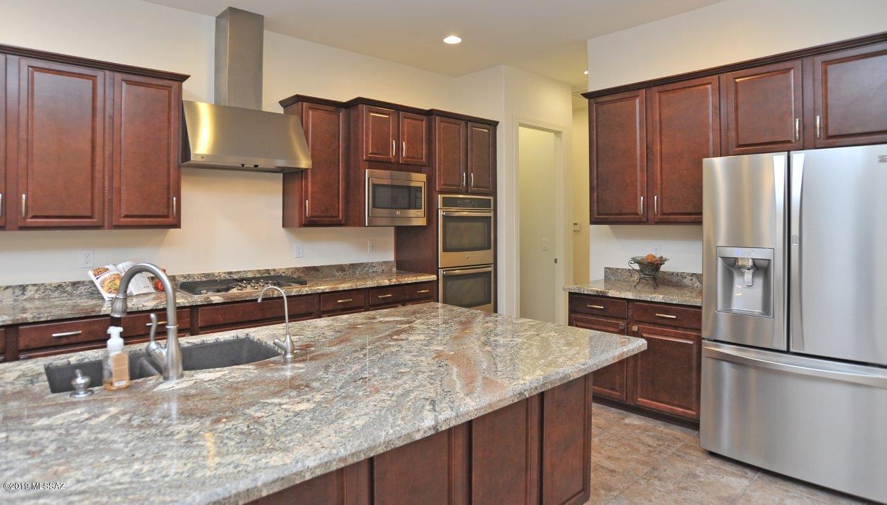 9339 E Spur Crossing Place