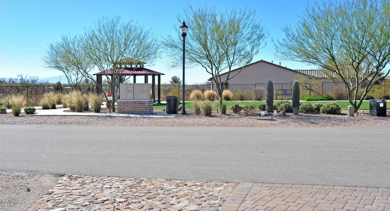 9339 E Spur Crossing Place