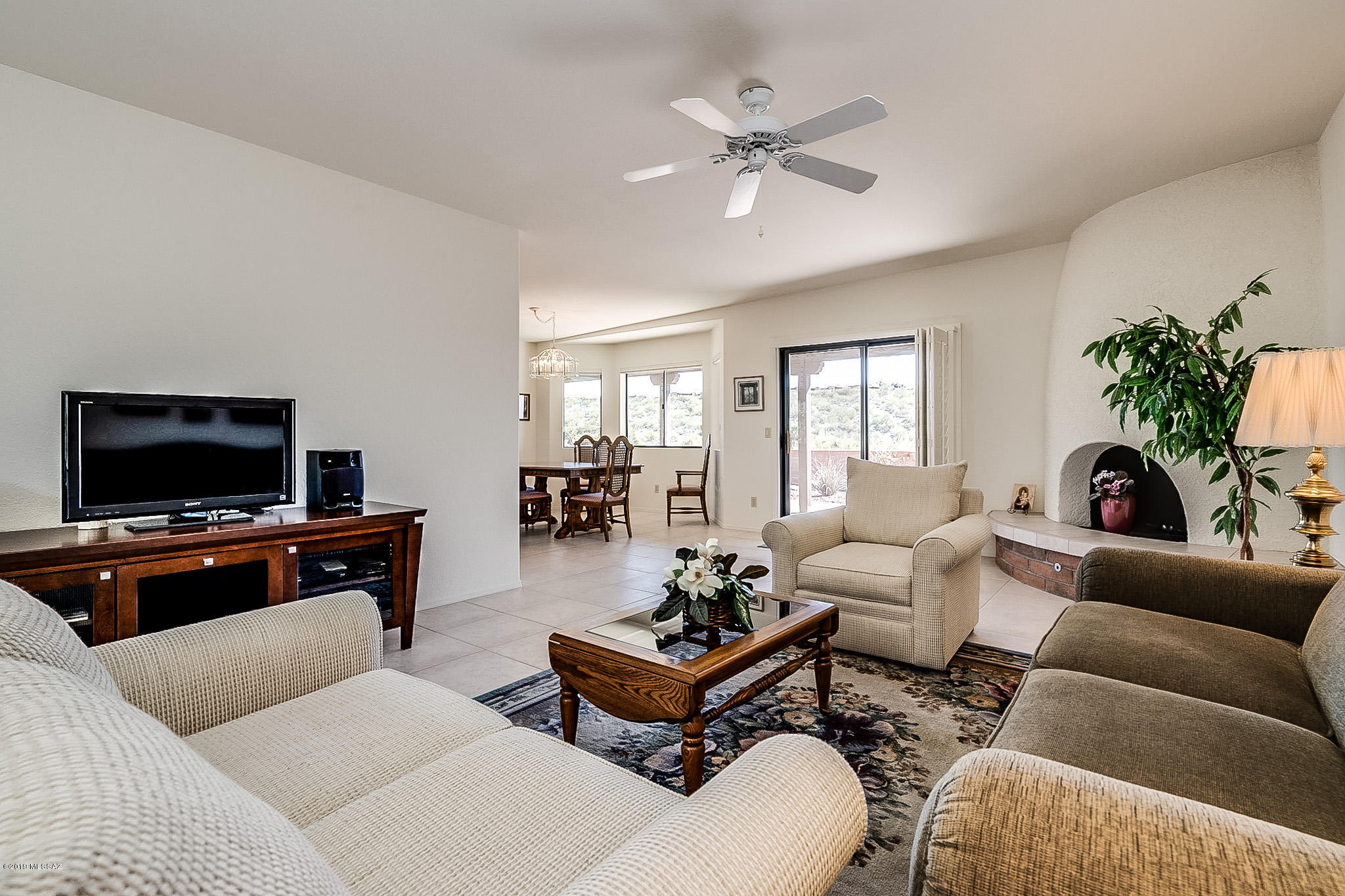 4910 N Via Velazquez