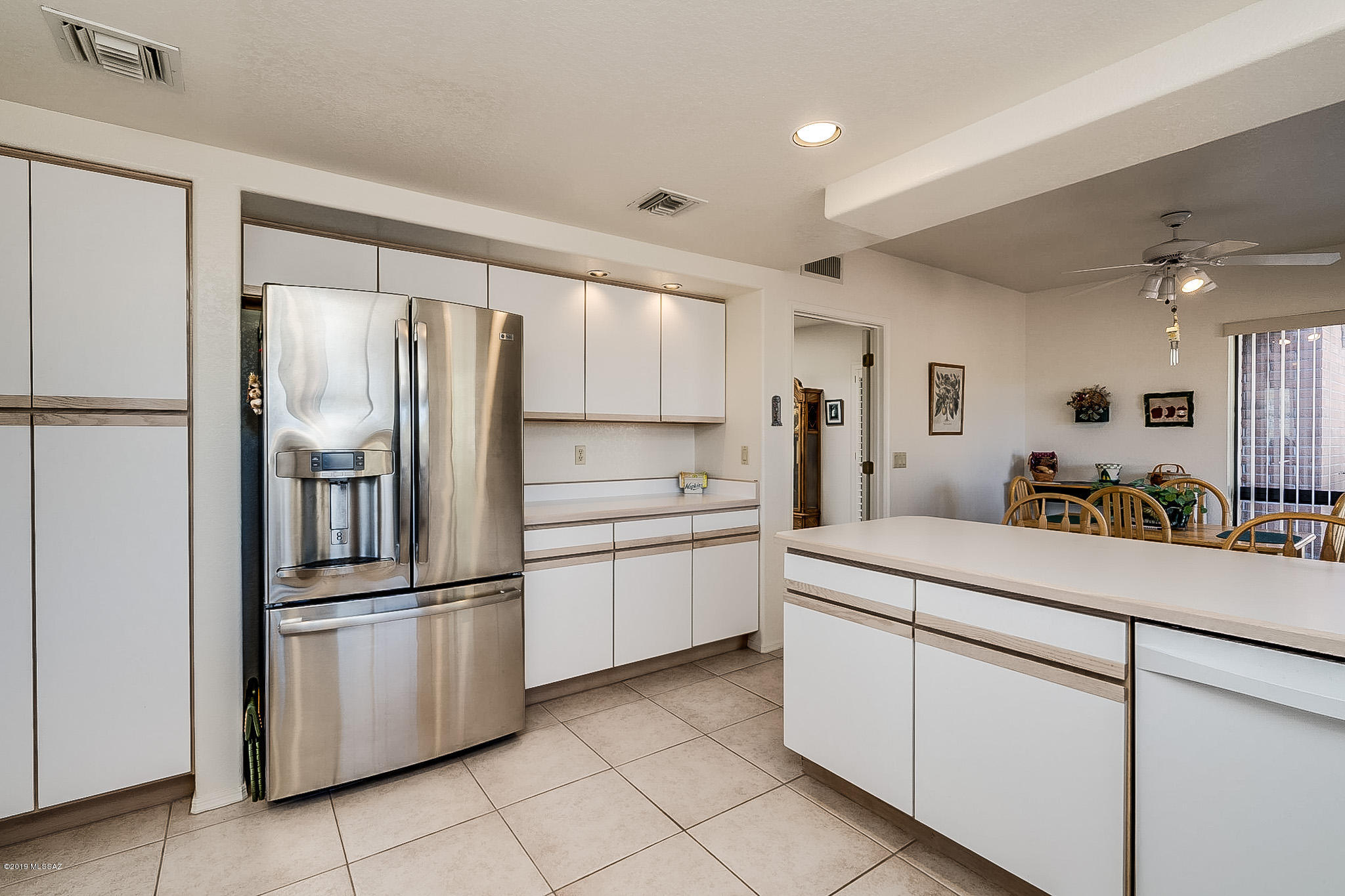 4910 N Via Velazquez